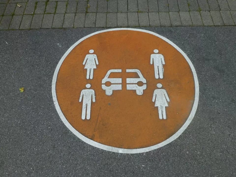 CarSharing - wynajem na godziny czy wynajem krótkoterminowy? Sprawdź co bardziej Ci się opłaca