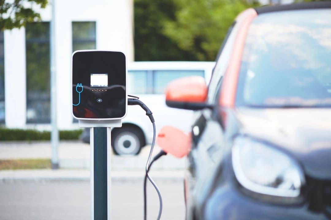 Ile kosztuje najtańszy samochód elektryczny – sprawdzamy!