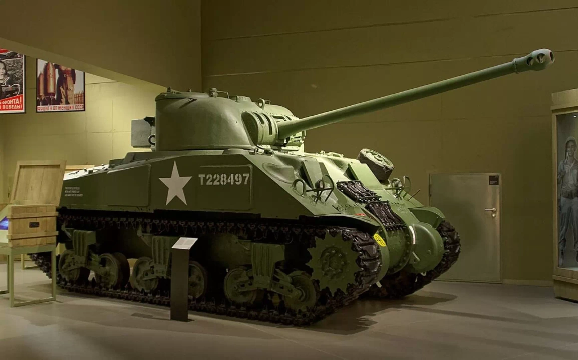 Czołg Szerman w Muzeum II Wojny Światowej w Gdańsku