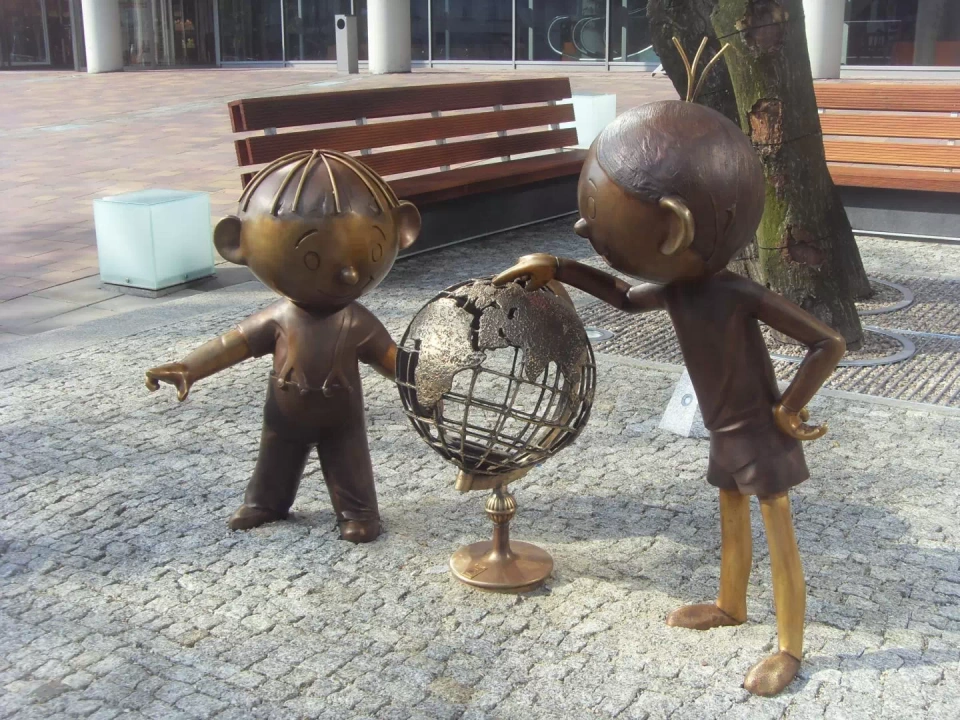 Rzeźba Bolka i Lolka w Bielsku-Białej