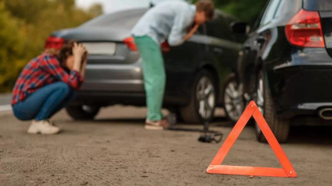 Brak przeglądu a kolizja - czy dostaniesz odszkodowanie?