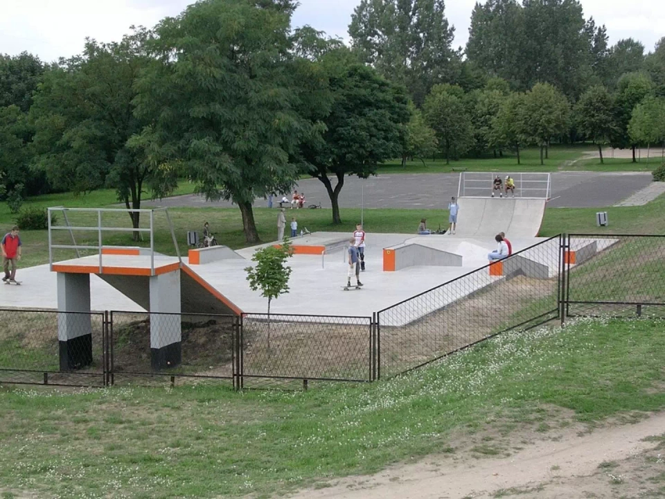Skatepark w Częstochowie na Promenadzie