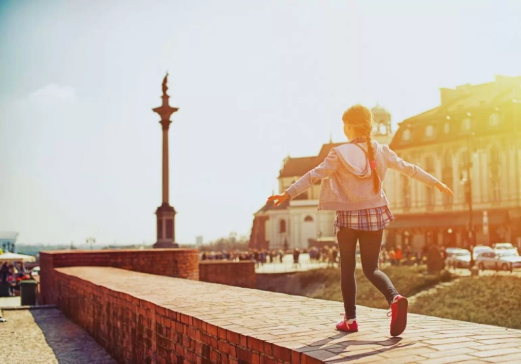 Gdzie poza Warszawę z dziećmi? / fot. Canva.com