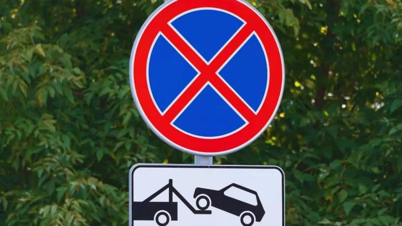 Zakaz postoju a zakaz zatrzymywania się
