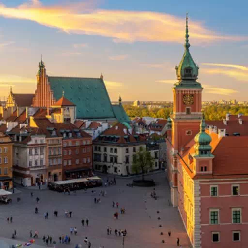 Warszawa – 10 miejsc, które koniecznie musisz zobaczyć, będąc w stolicy